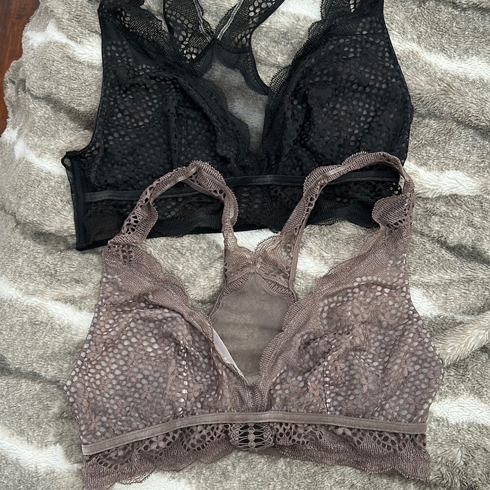 2 Victoria’s Secret lace bralettes